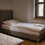 شقة فندقية Gosciniec Stara Mleczarnia 3*