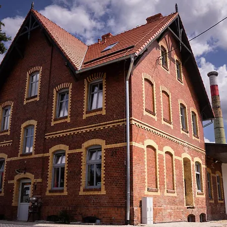 Gosciniec Stara Mleczarnia 아파트호텔 볼코우